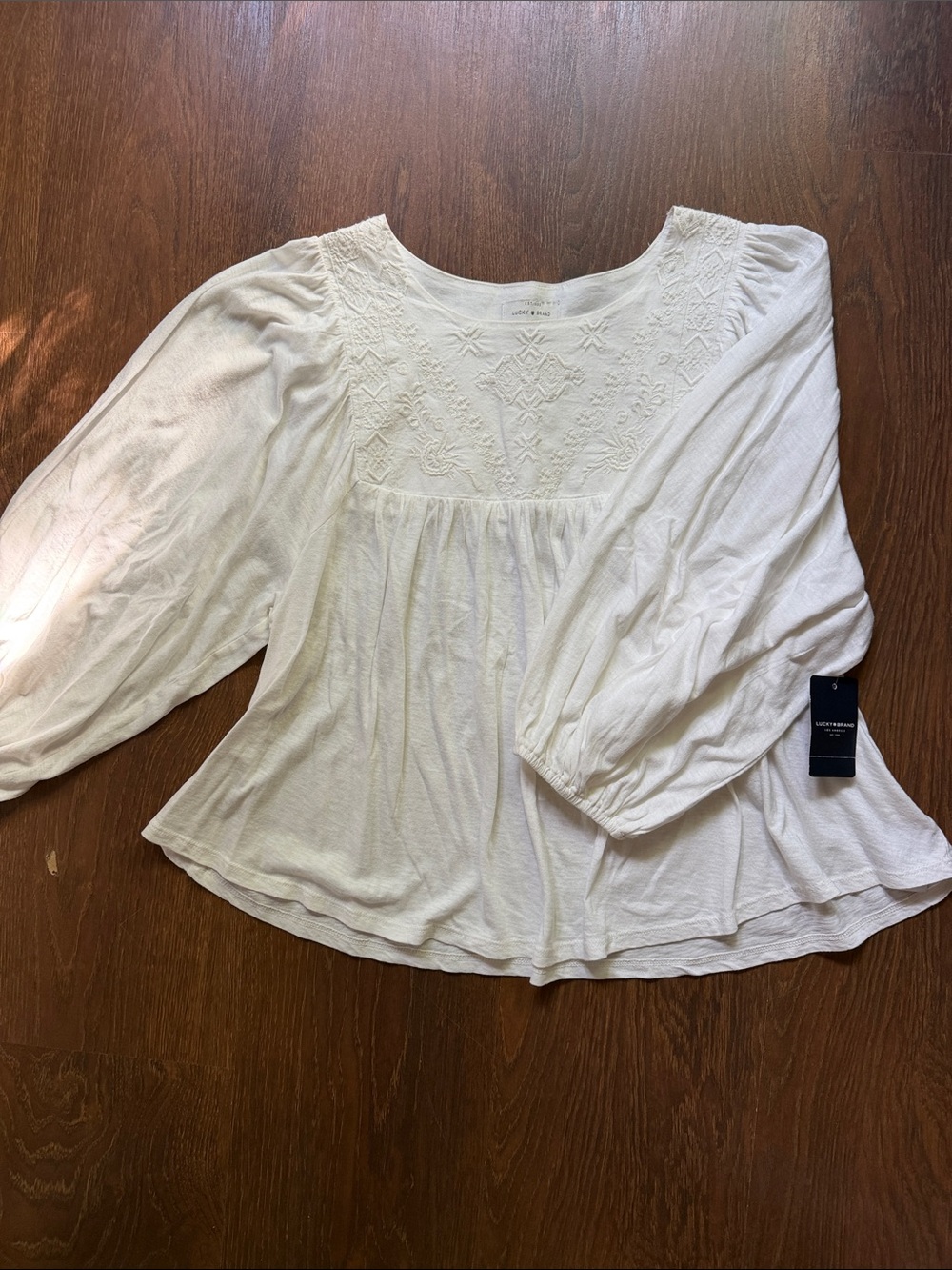 NWT Lucky Brand White Embroidered Peasant Top